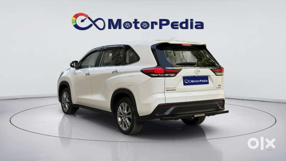 Toyota Innova Hycross 2.0 Zx Hybrid 7 Str, 2024, Petrol