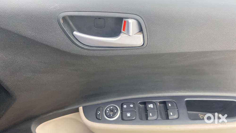 Hyundai Grand I10 1.2 Kappa Vtvt Asta (o) At, 2016, Petrol