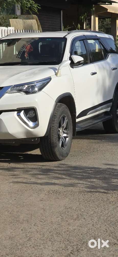 Toyota Fortuner 2017 Diesel 130000 Km Driven