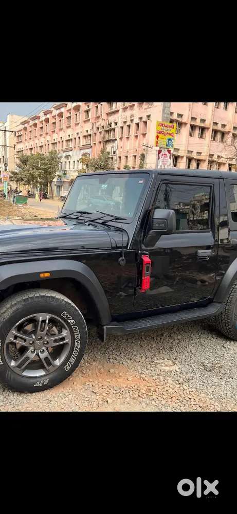 Mahindra Thar Convertible Petrol 2025