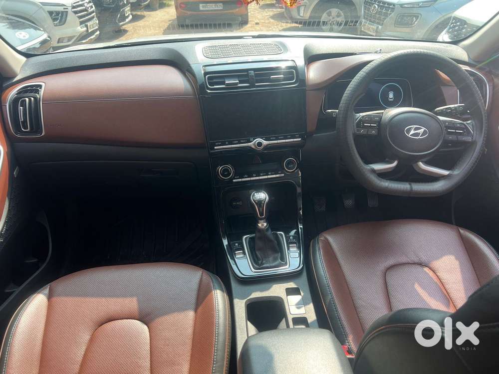 Hyundai Alcazar Signature Dual Tone, 2021, Petrol