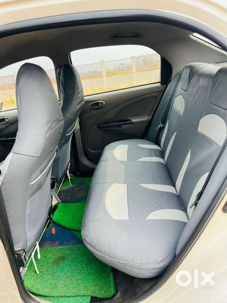 Toyota Model 2011 Car