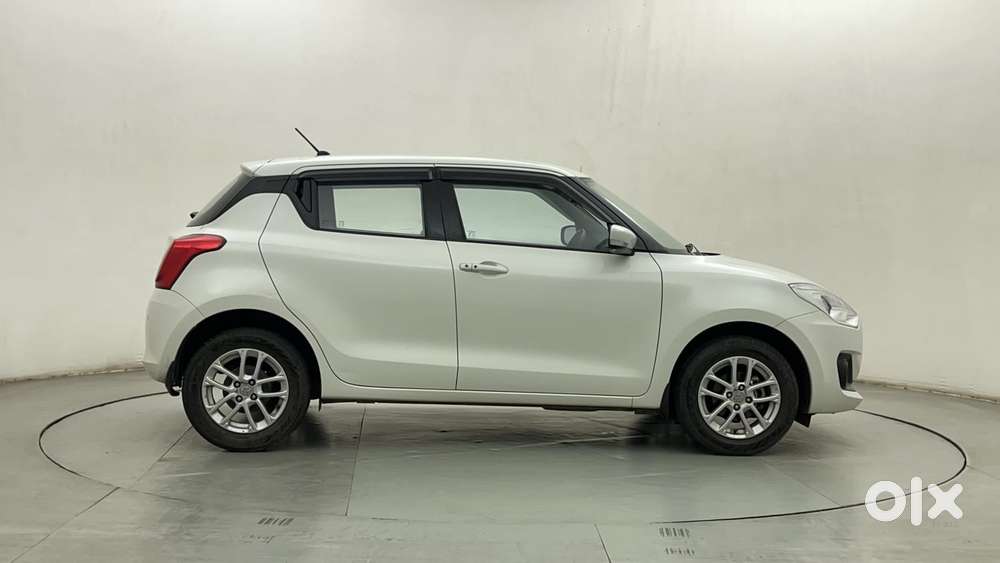 Maruti Suzuki Swift 1.3 Zxi, 2023, Petrol