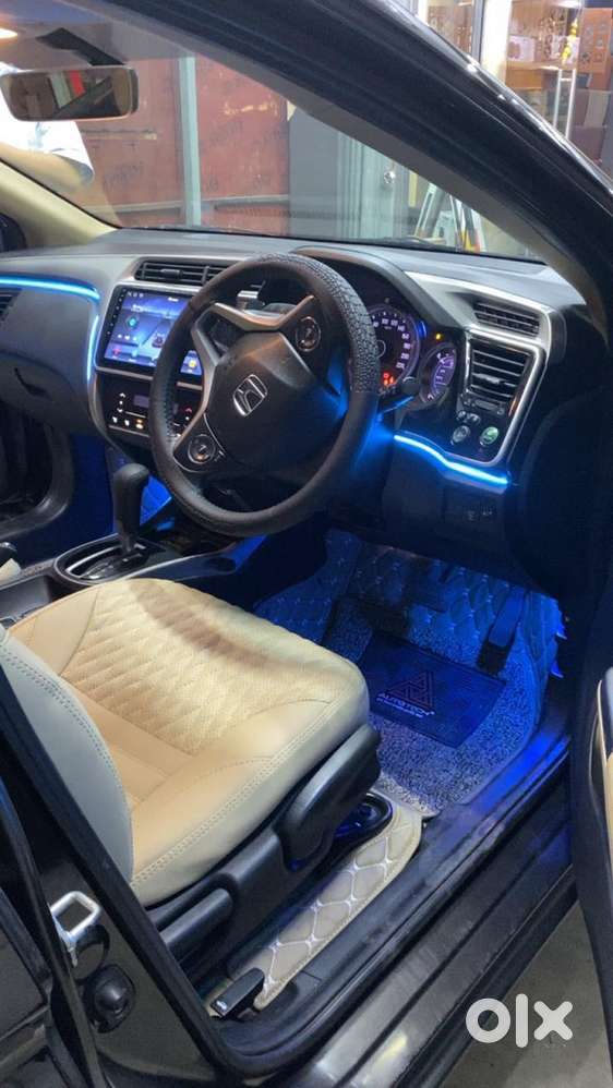 Dec 2017 Honda City Vx Cvt (automatic) Mint Condition