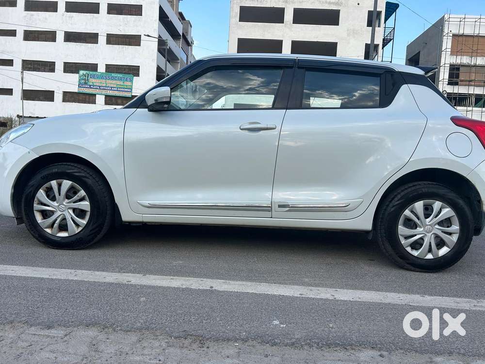 Maruti Suzuki Swift Vxi + Manual, 2018, Cng & Hybrids