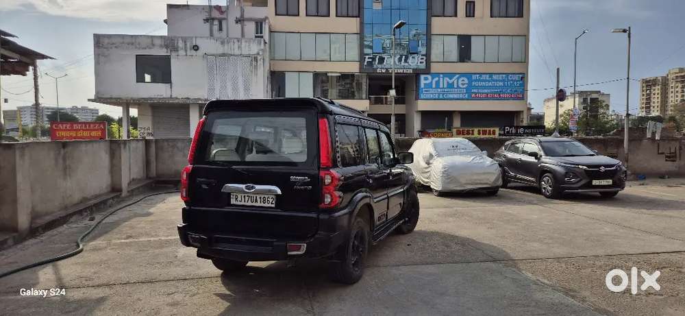 Mahindra Scorpio Classic 2011 Diesel Well Maintained