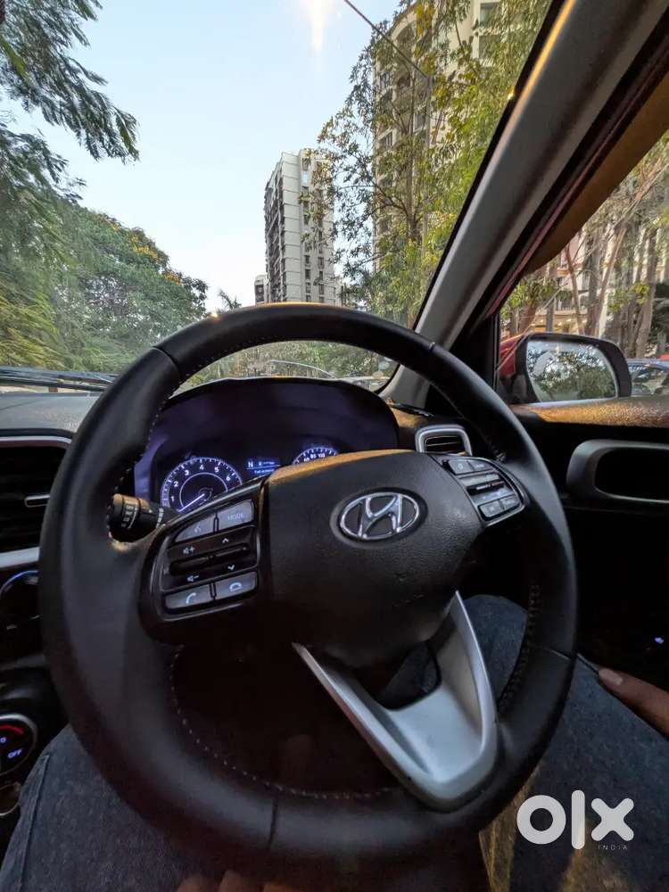 Hyundai Venue 2021 Petrol Well Maintained