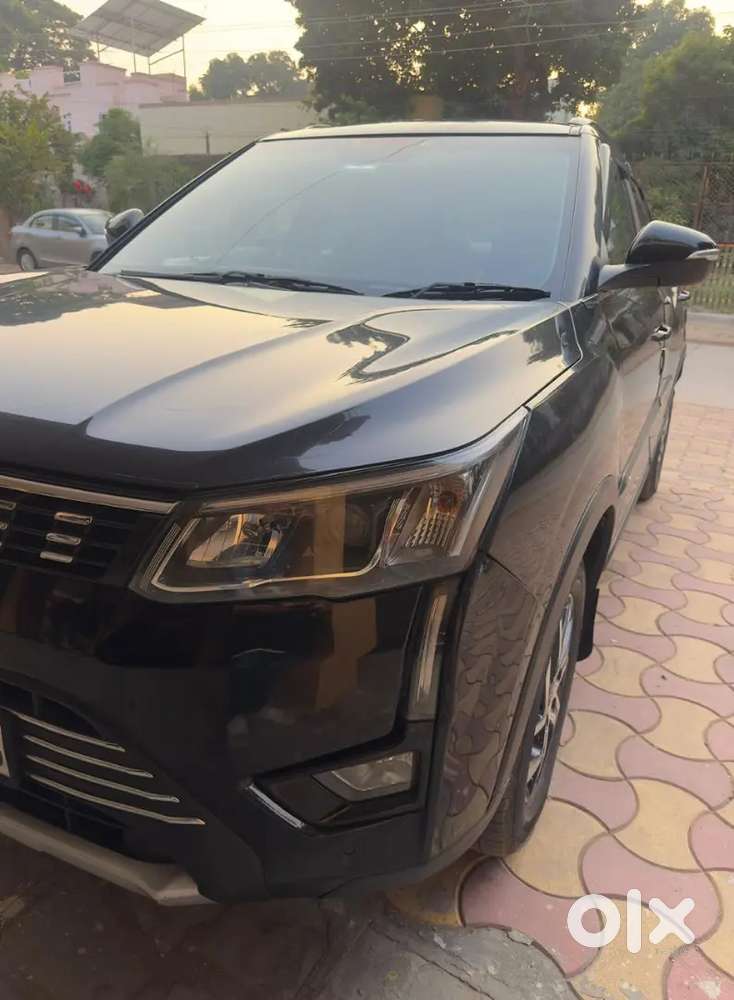 Mahindra Xuv300 W8(o) Diesel - Nov 2023  Excellent Condition
