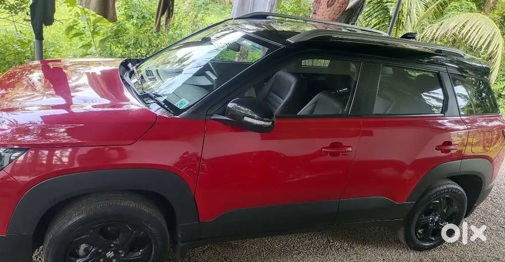 Meticulously Maintained 2022 Maruti Suzuki Brezza Zxi Petrol (dual Ton