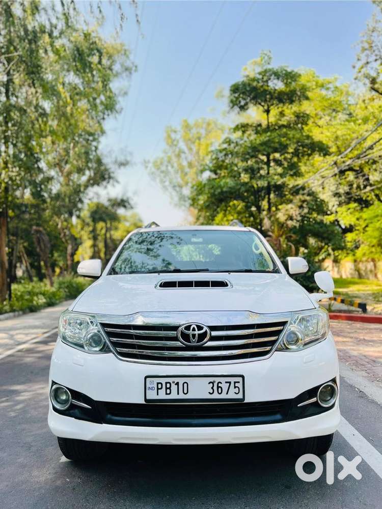Toyota Fortuner 3.0 4x2 Mt, 2015, Diesel