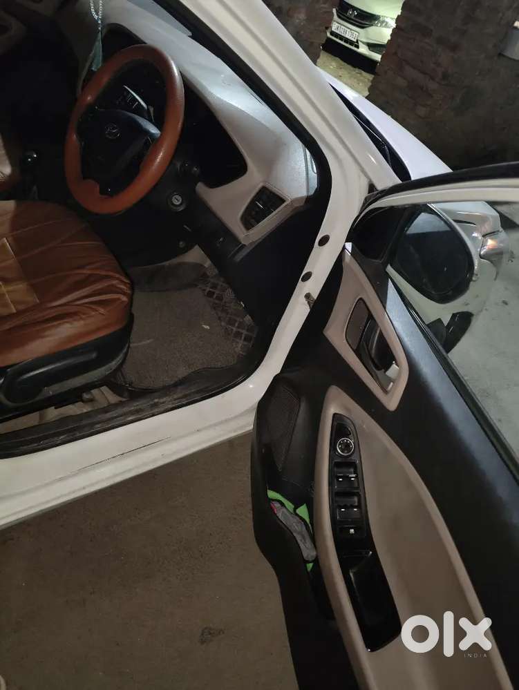 Hyundai I20 2017 Petrol 70000 Km Driven