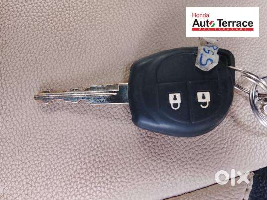 Maruti Suzuki Swift Dzire Lxi, 2014, Petrol