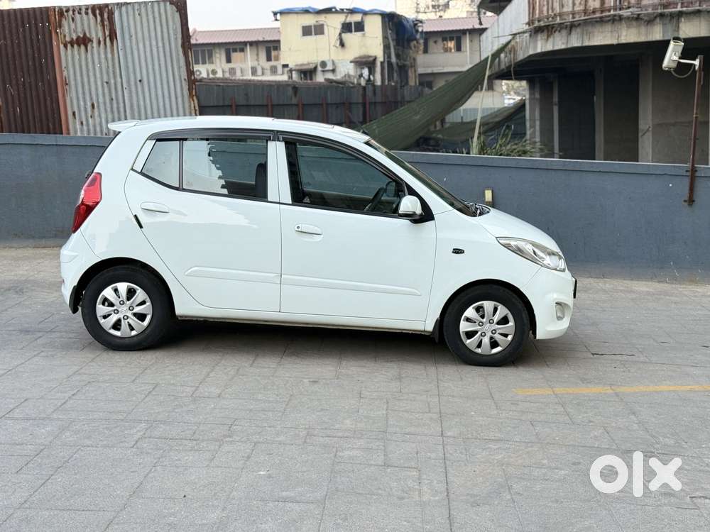 Hyundai I10 Asta Sunroof At, 2012, Petrol