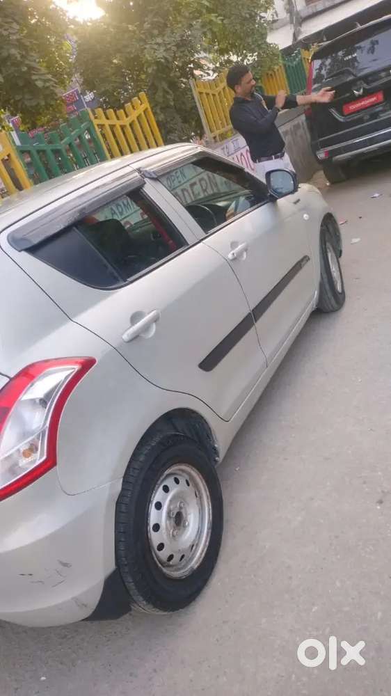 Maruti Swift Lxi 2015 Model