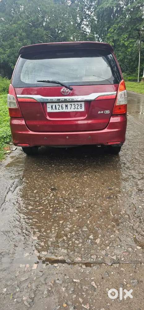 Toyota Innova 2015 Diesel 200000 Km Driven