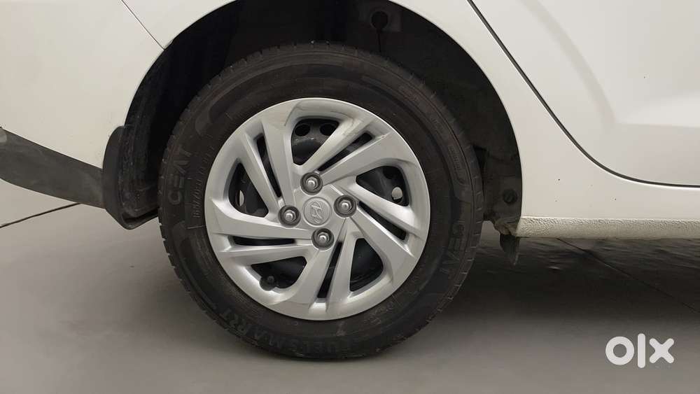 Hyundai Aura [2023-ongoing] 1.2 S Petrol Manual, 2022, Petrol