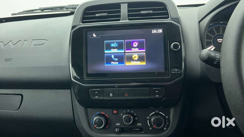 Renault Kwid 1.0 Rxt Amt, 2023, Petrol