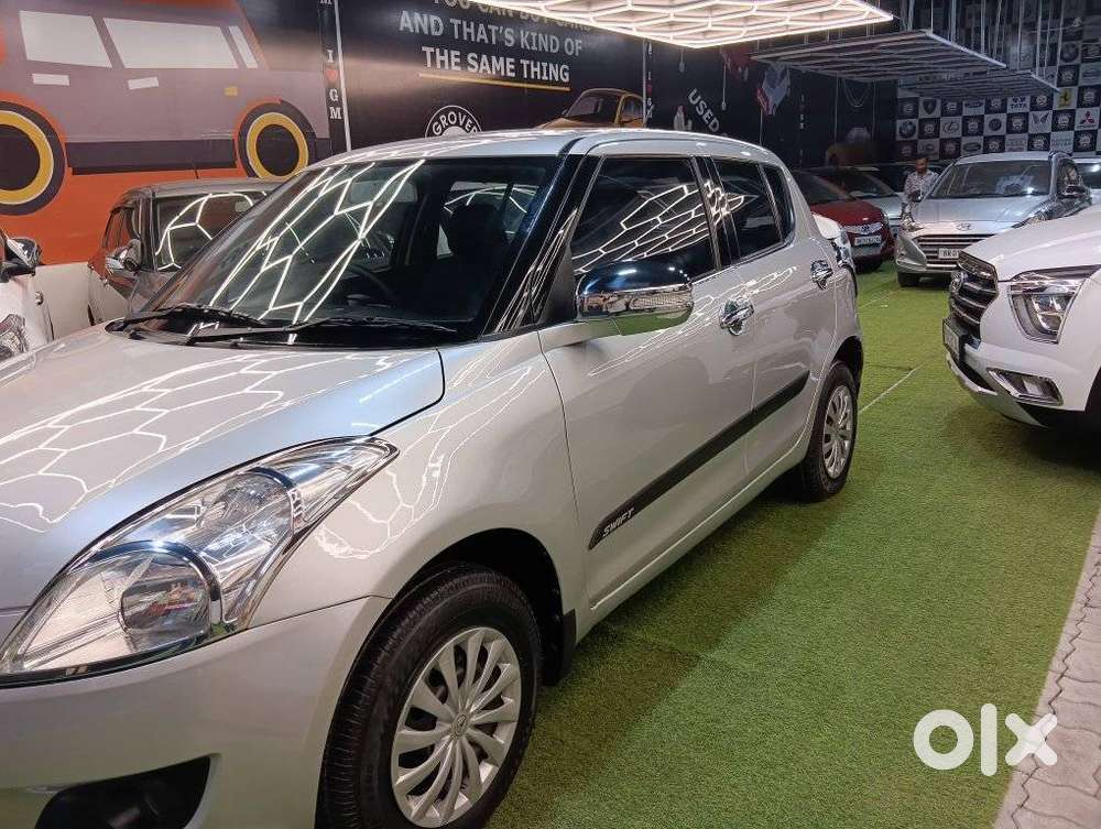 Maruti Suzuki Swift Vxi 1.2 Abs Bs-iv, 2012, Petrol