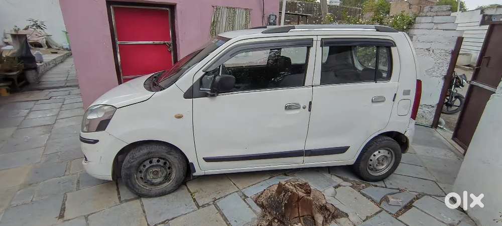Maruti Suzuki Wagonr Lxi 2011wit Cng