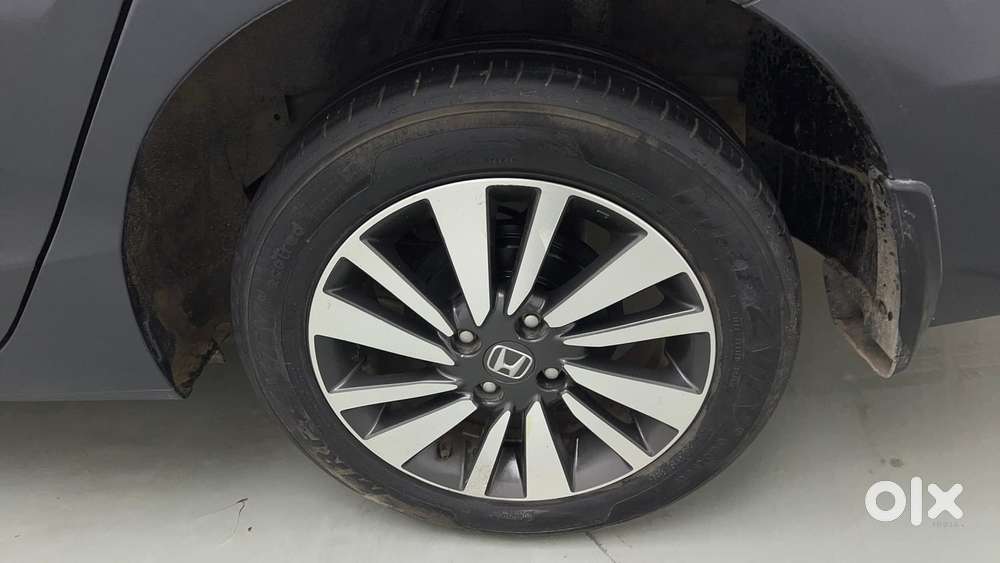 Honda City 1.5 V Mt, 2023, Petrol