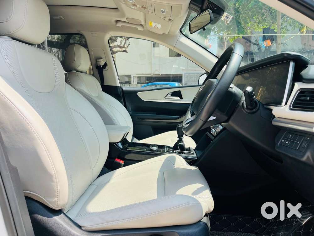 Mahindra Xuv700 2.2 Ax 7 Diesel Mt Luxury Pack Str, 2024, Diesel