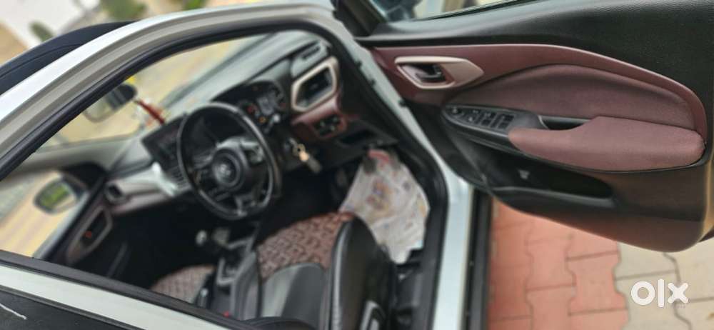 Maruti Suzuki Fronx Delta Plus 1.2 Mt, 2023, Petrol