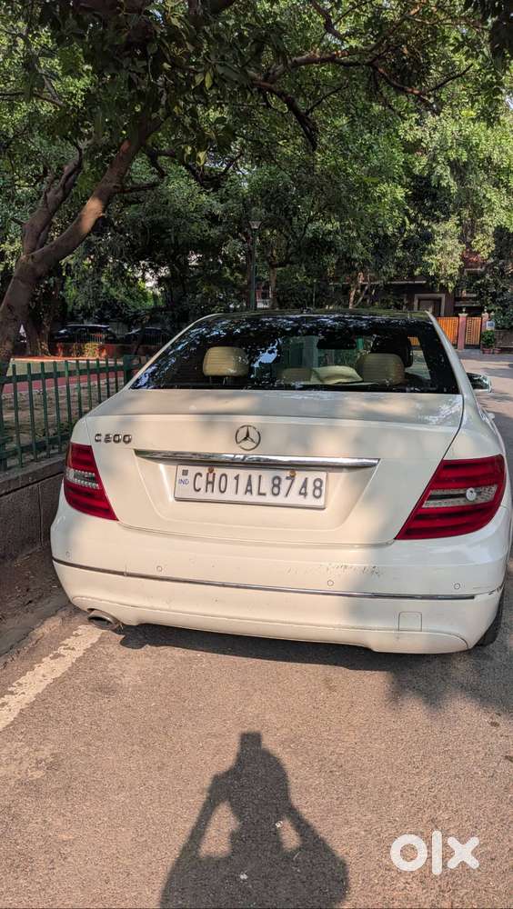 Mercedes-benz C200 Cgi Avantgarde | Just 21,000 Kms | Rare Low-mileage