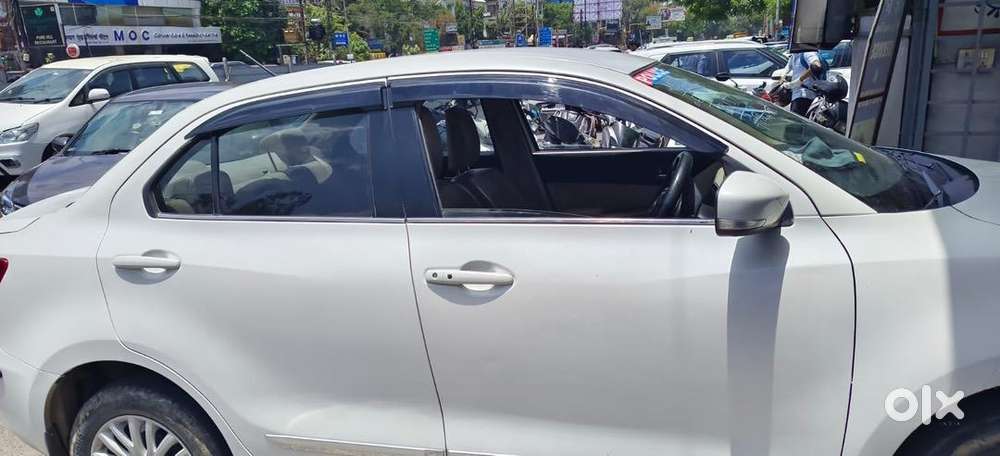 Maruti Suzuki Swift Dzire 2022 45000 Km Driven