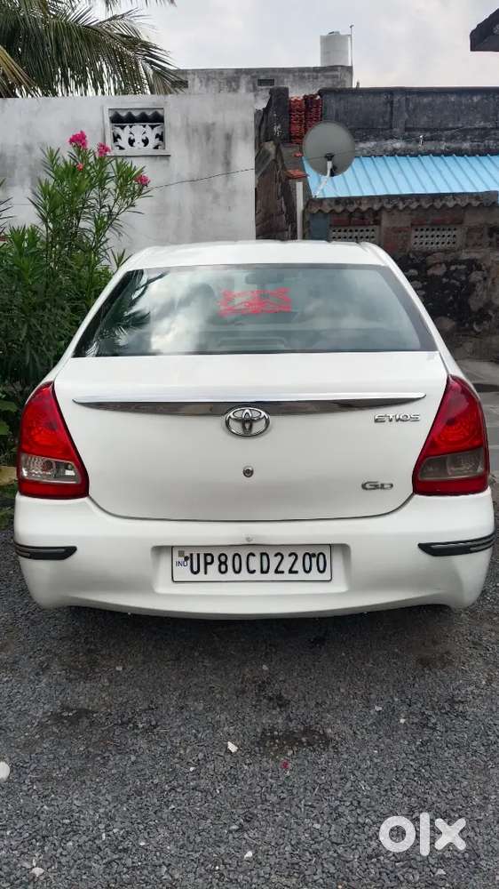 Toyota Etios 2012 Diesel 150000 Km Driven