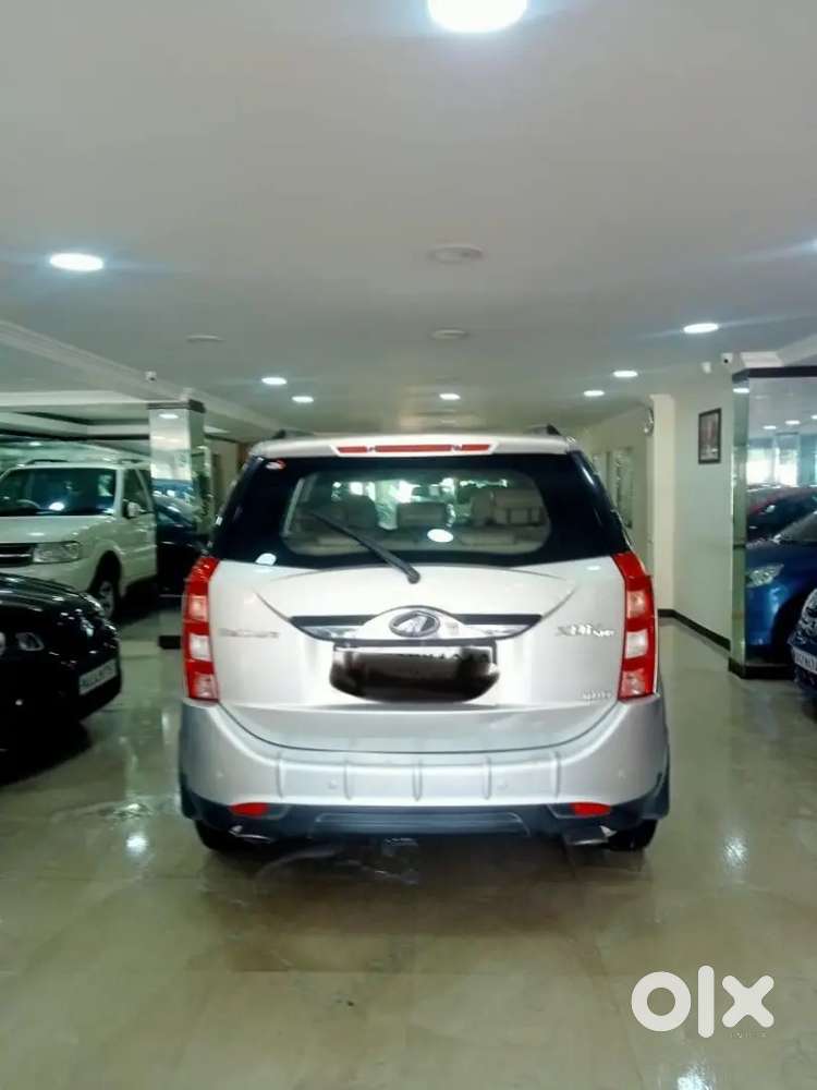 Mahindra Xuv500 2015 Diesel 89500 Km Driven