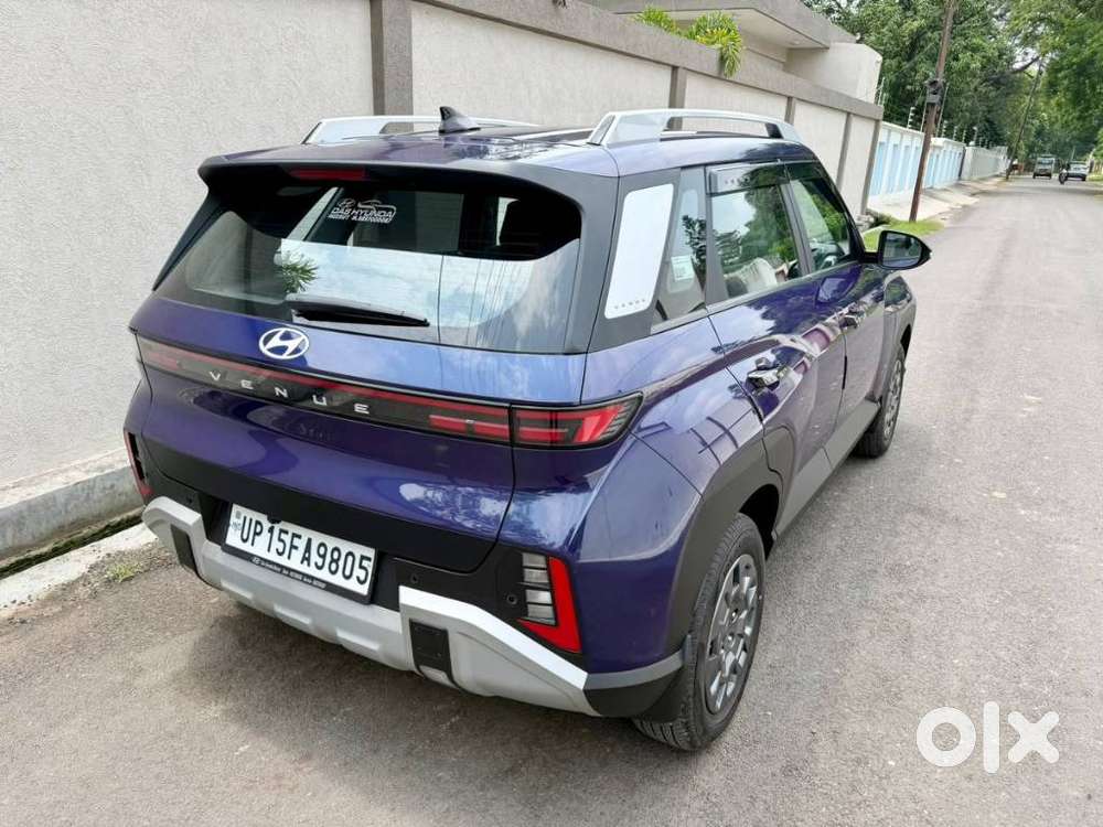 Hyundai Venue Sx Mt, 2025, Petrol