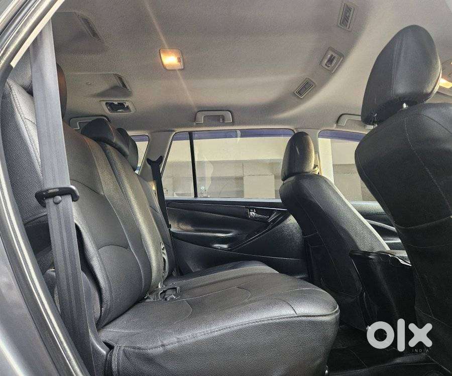 Toyota Innova Crysta 2.4 Gx Mt 8s, 2017, Diesel