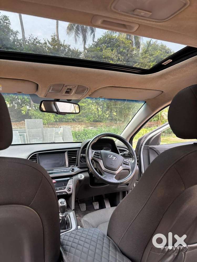 Hyundai New Elantra 2019 Petrol Well Maintained