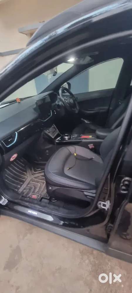 Tata Nexon Ev Max 202324 Top End Sunroof Dark Edition