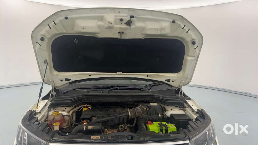 Mahindra Xuv300 W8 Amt Optional Diesel, 2021, Petrol