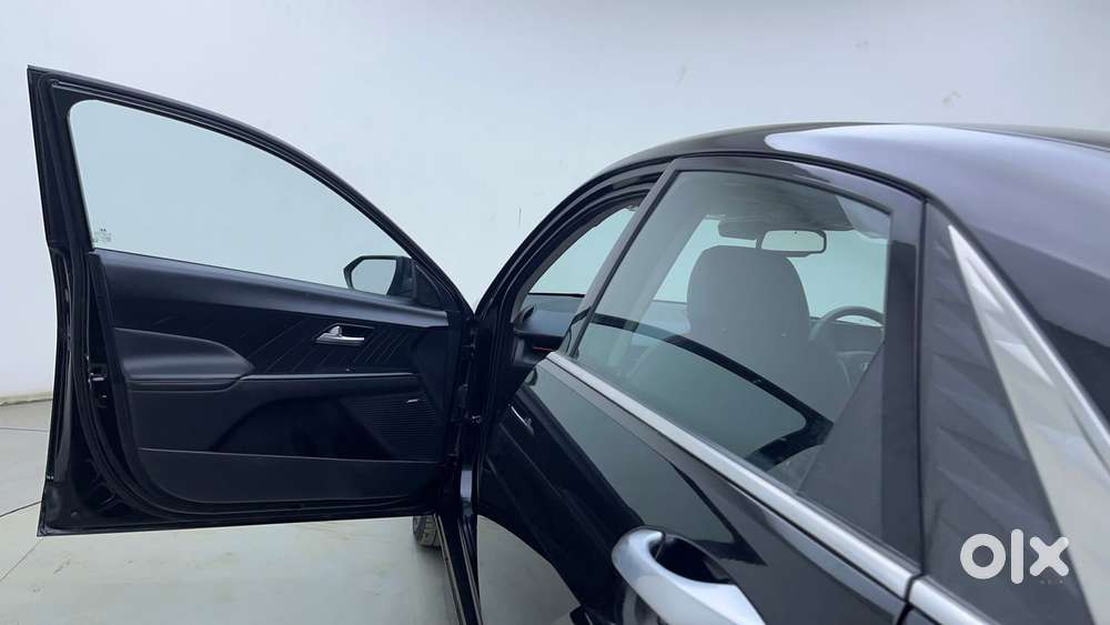 Hyundai Verna 1.5 Sx (o) Turbo Petrol Dct, 2023, Petrol