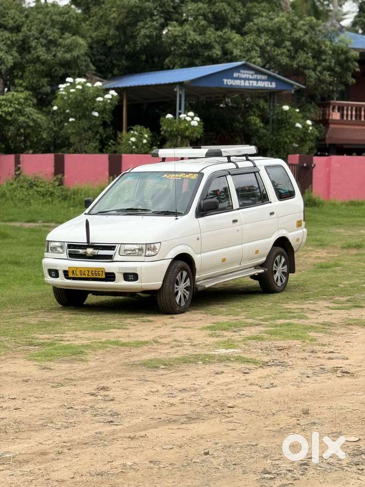 Chevrolet Tavera Neo Ls B3 - 7 Seats Bsiii, 2010, Diesel