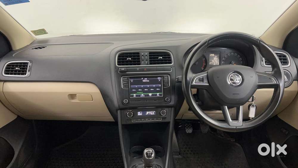 Skoda Rapid 1.6 Mpi Style, 2016, Petrol
