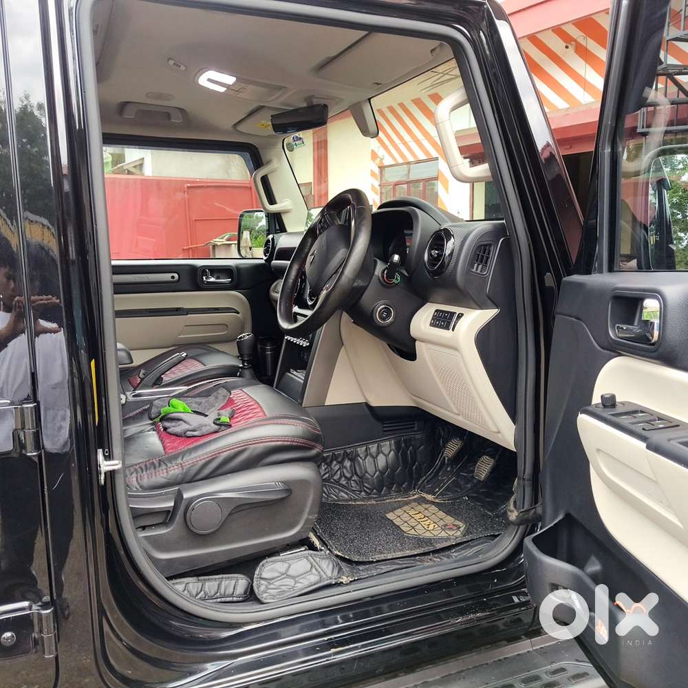 Mahindra Thar Roxx Petrol 2025
