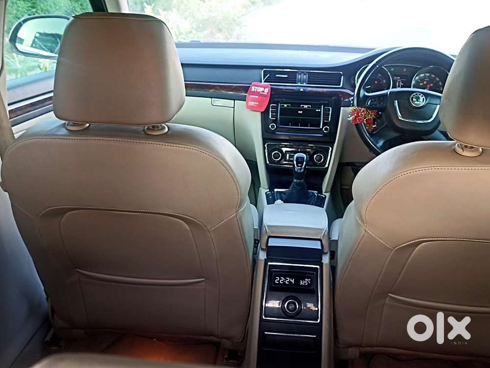 Skoda Superb 2011 Petrol Well Maintained