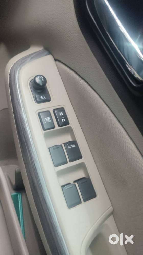 Maruti Suzuki Dzire Zxi Ags, 2022, Petrol