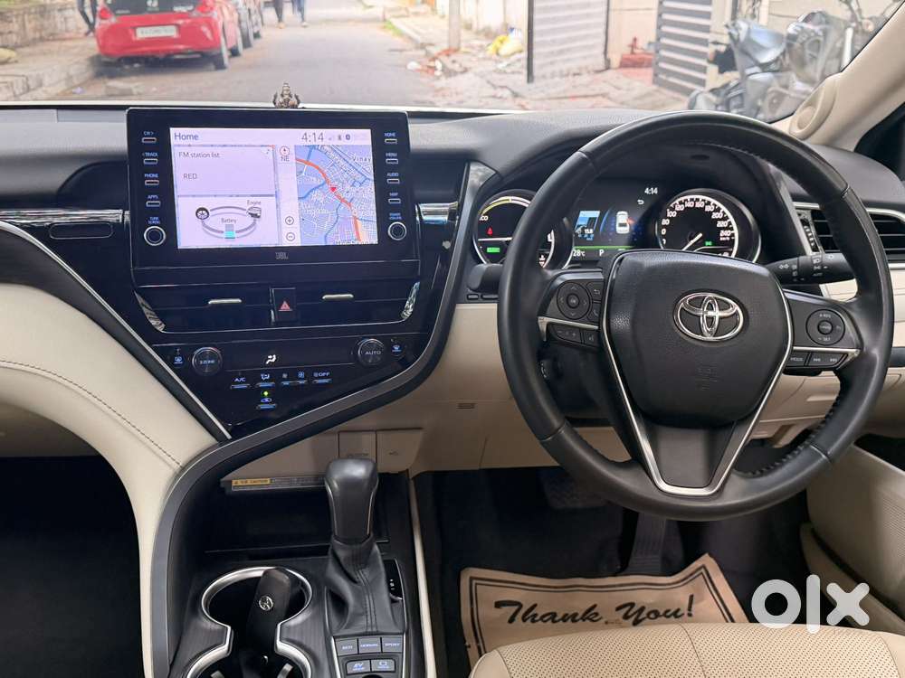 Toyota Camry Hybrid, 2022, Petrol