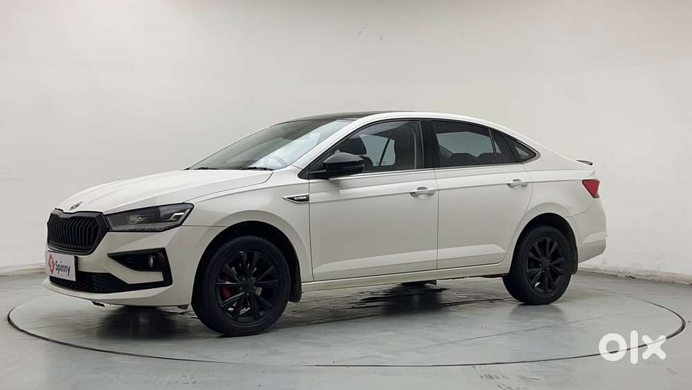 Skoda Slavia Style 1.0l Tsi At, 2023, Petrol