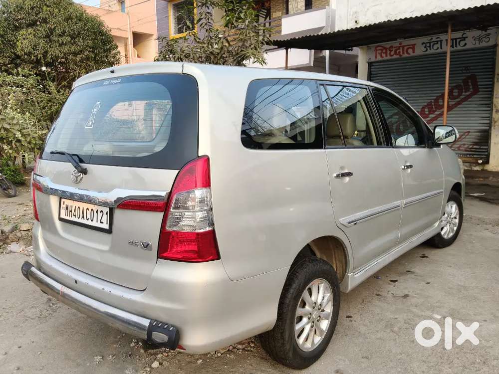 Toyota Innova Well Maintained 2013
