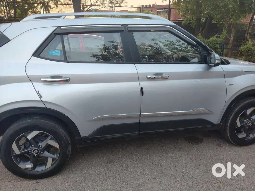 2021 Hyundai Venue 1.0 Turbo Gdi Imt Sx(o)  Typhoon Silver