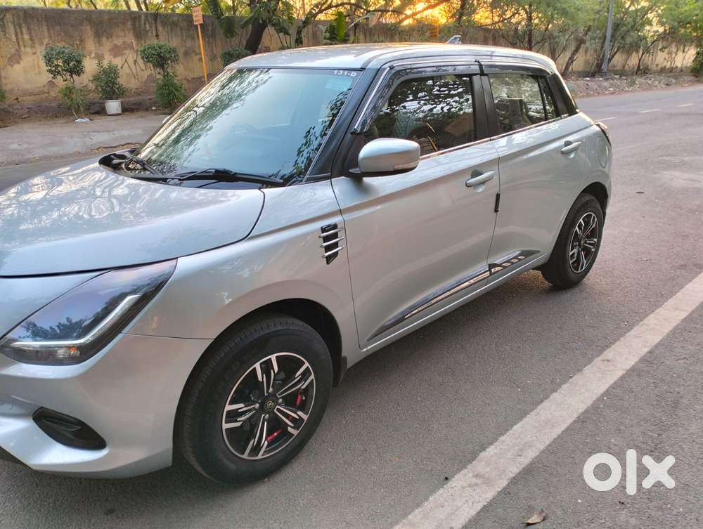 Maruti Suzuki Swift Vxi + Manual, 2024, Petrol