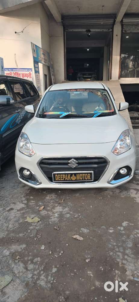 Maruti Suzuki Dzire 1.2 Vxi, 2023, Petrol