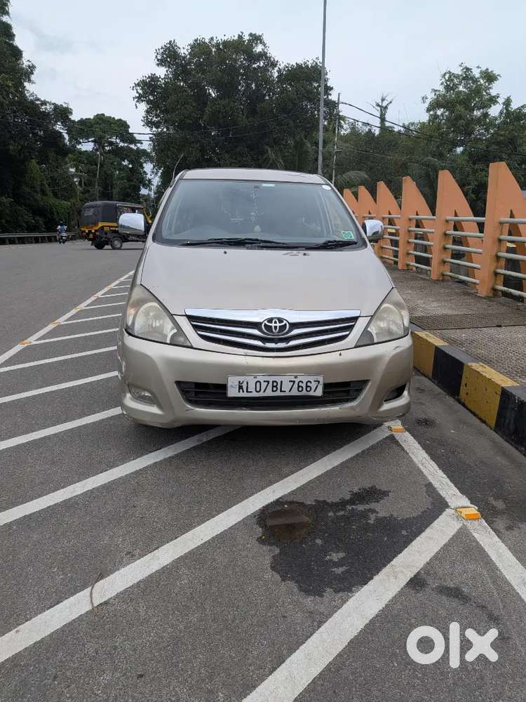Toyota Innova Diesel 2009v Full Option Original Kerala