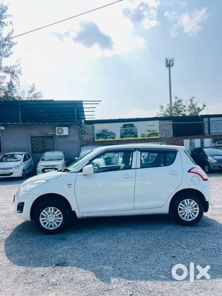 Maruti Suzuki Swift Lxi, 2015, Petrol