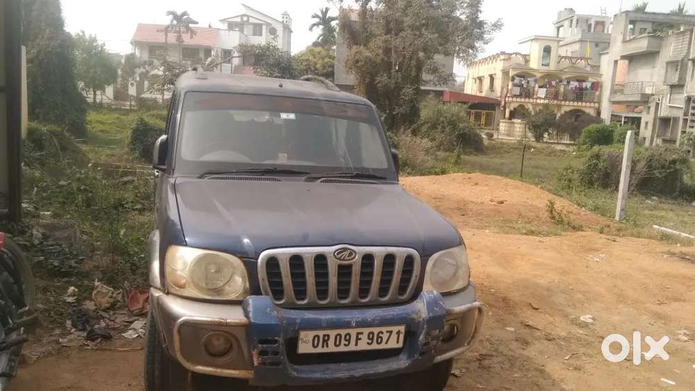 Mahindra Scorpio 2005